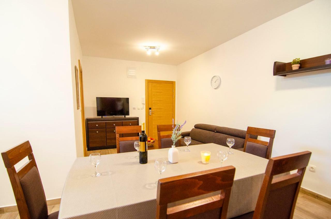 Apartments Sara 4 Bol Ngoại thất bức ảnh