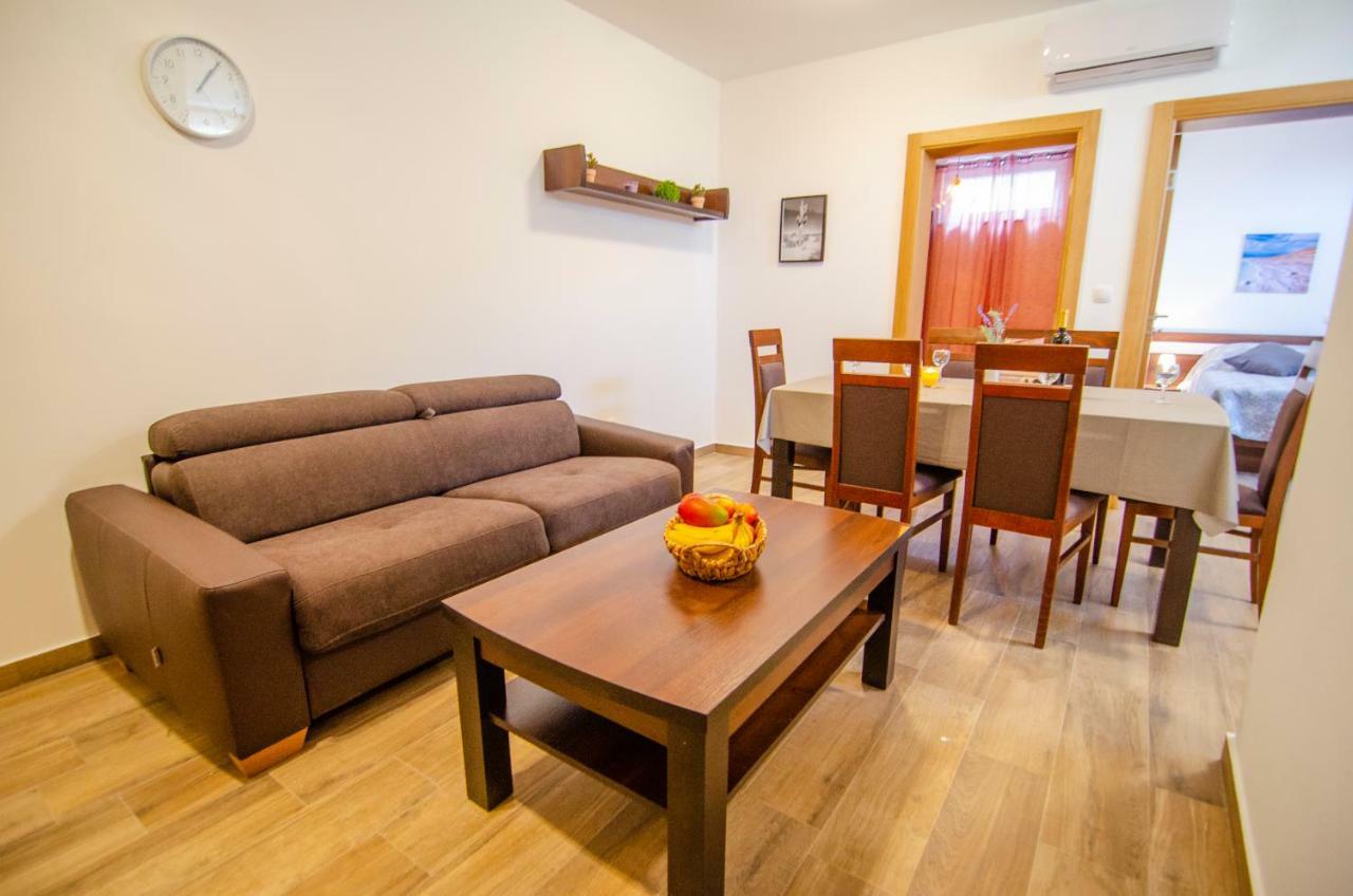 Apartments Sara 4 Bol Ngoại thất bức ảnh