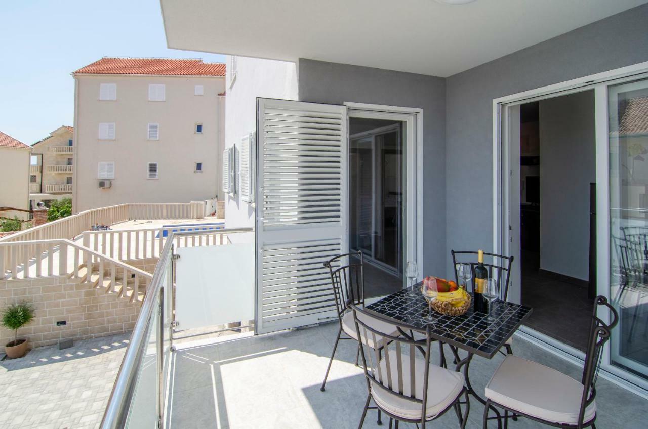 Apartments Sara 4 Bol Ngoại thất bức ảnh