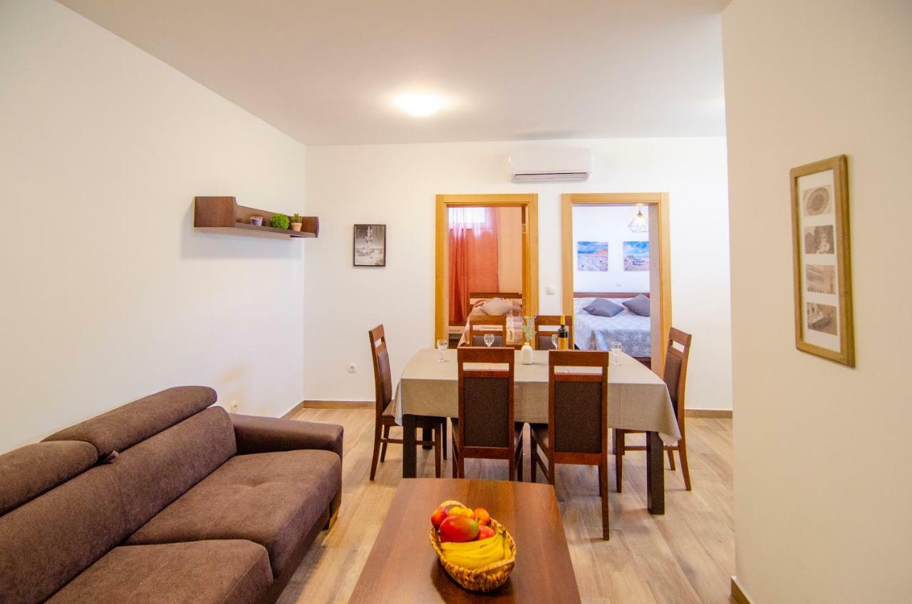 Apartments Sara 4 Bol Ngoại thất bức ảnh