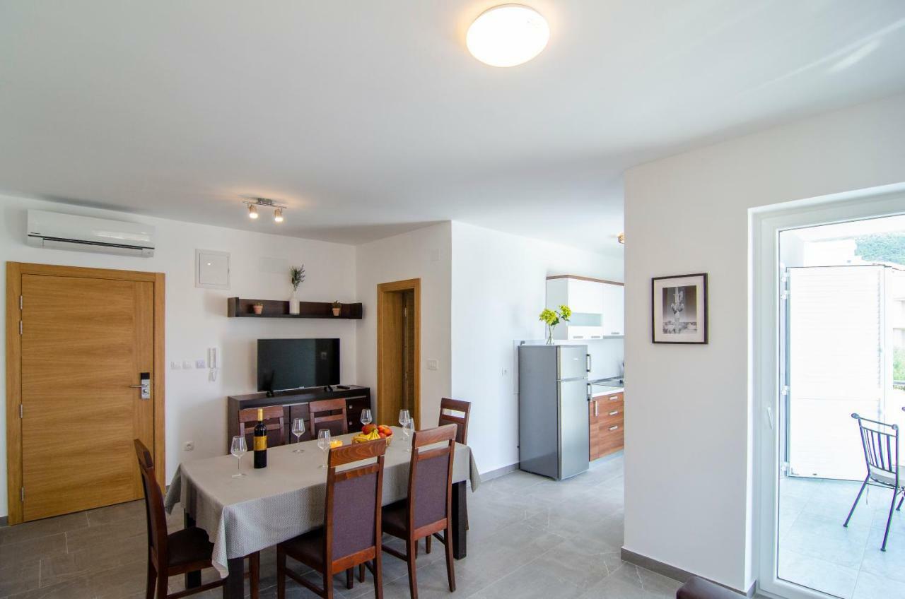 Apartments Sara 4 Bol Ngoại thất bức ảnh
