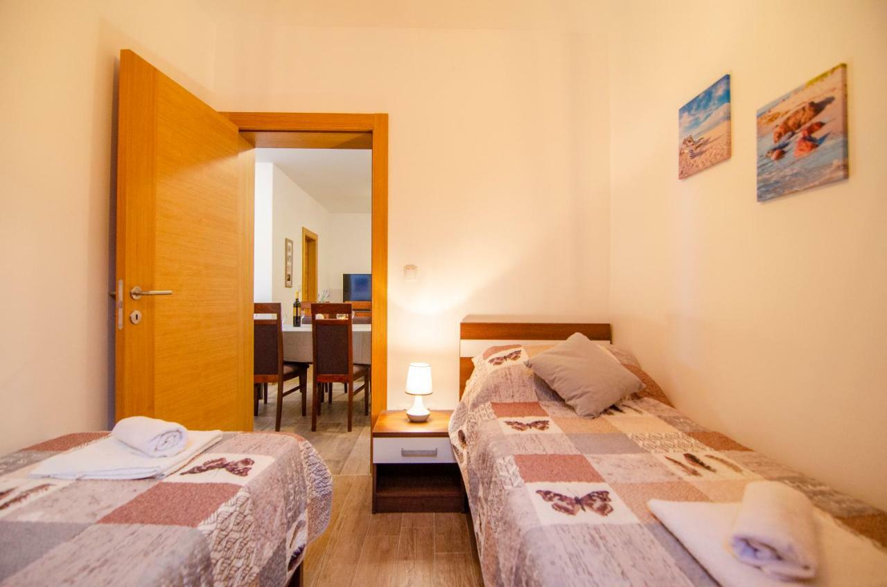 Apartments Sara 4 Bol Ngoại thất bức ảnh