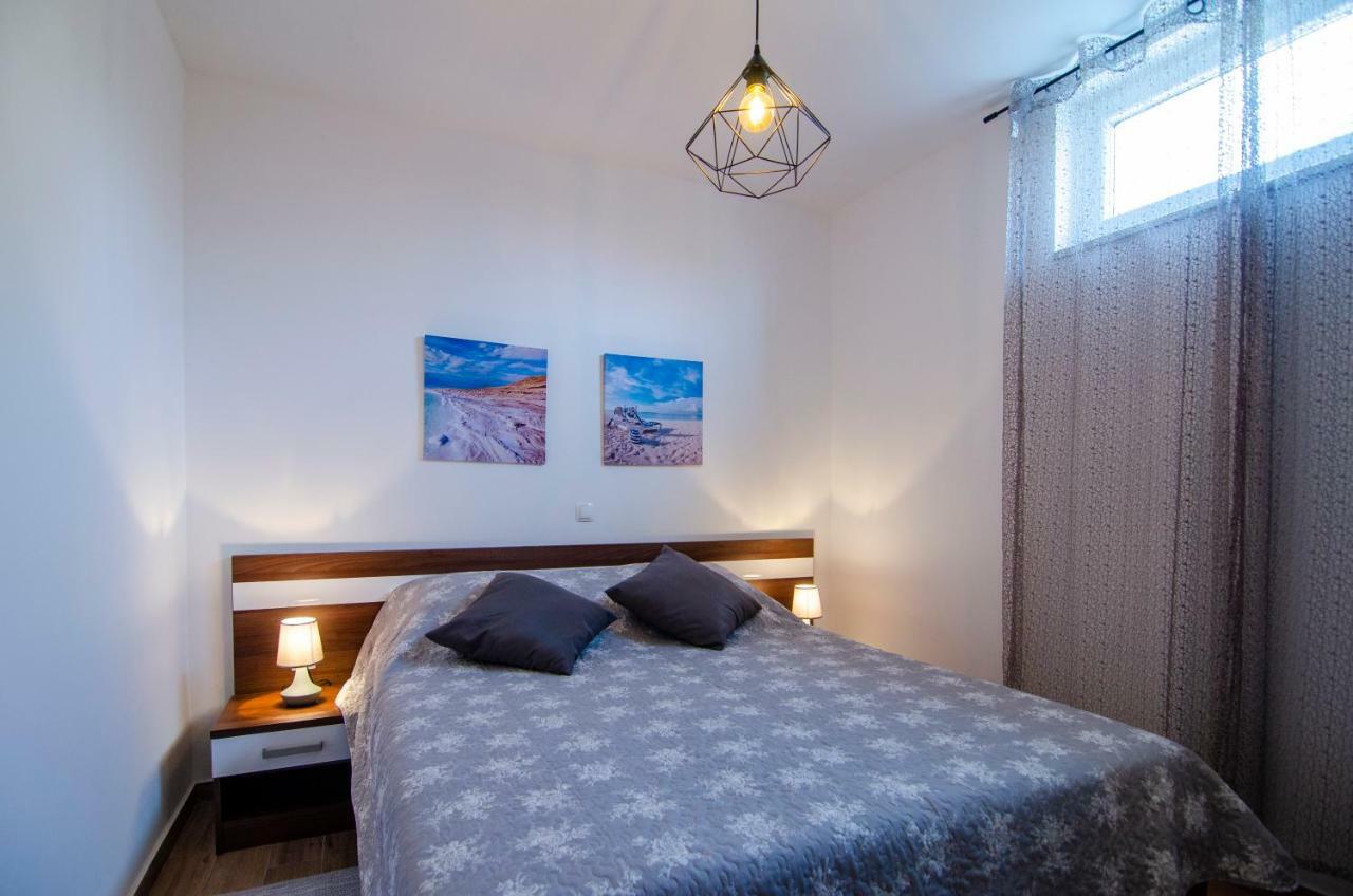 Apartments Sara 4 Bol Ngoại thất bức ảnh