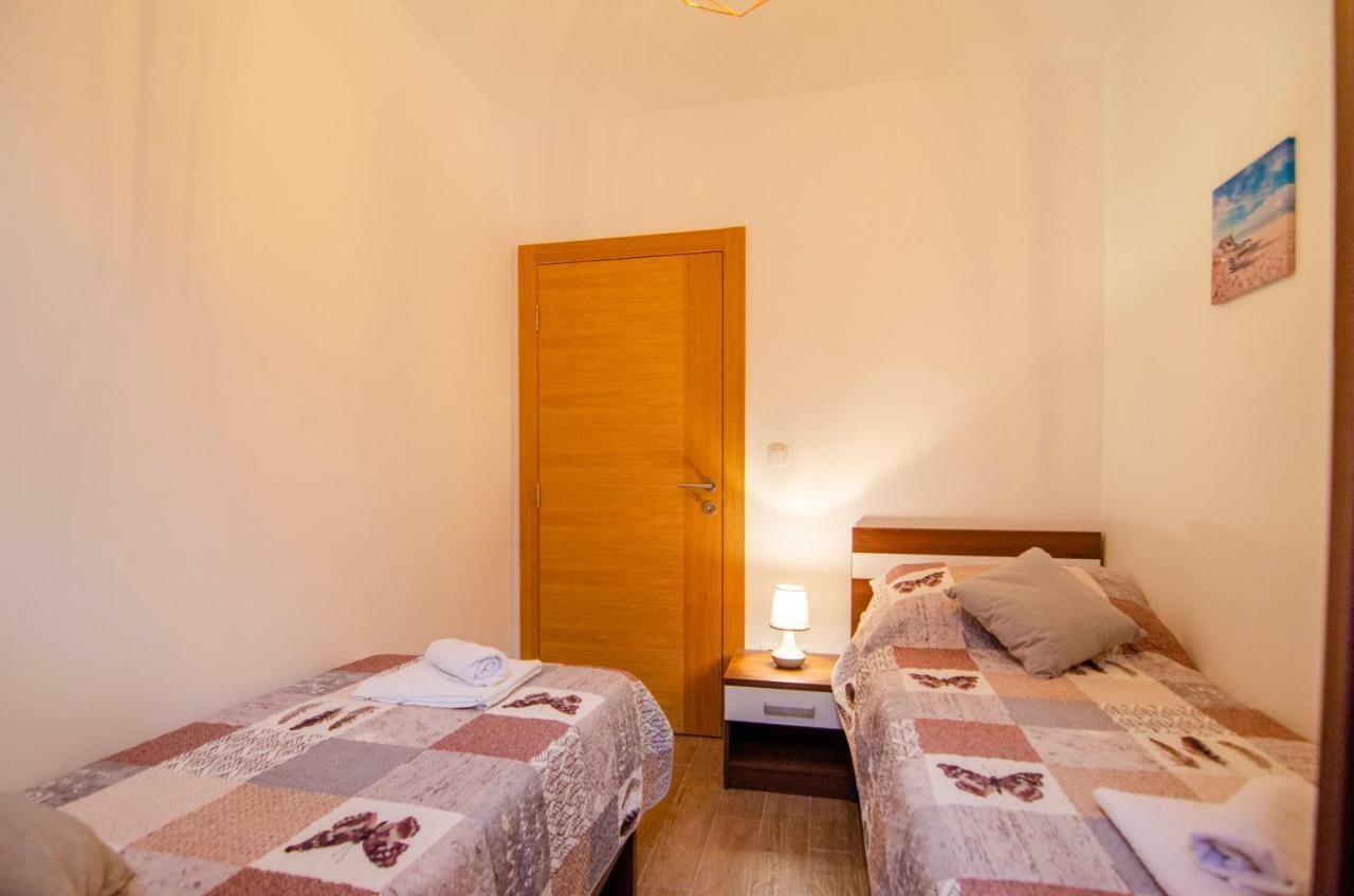 Apartments Sara 4 Bol Ngoại thất bức ảnh