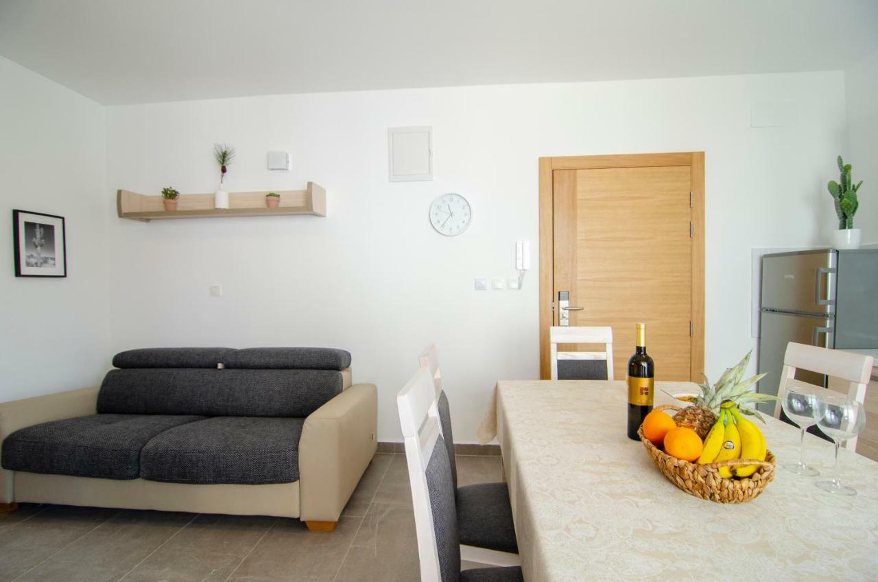 Apartments Sara 4 Bol Ngoại thất bức ảnh